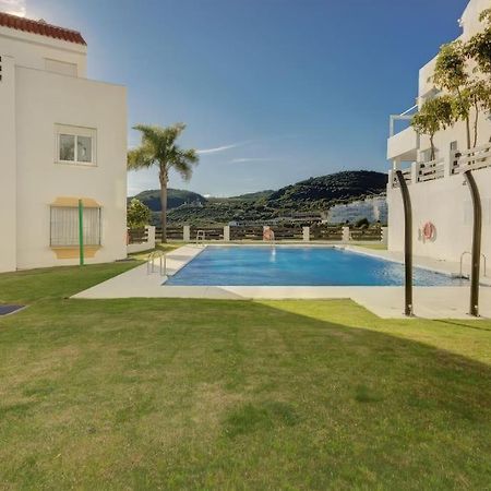 Valle Romano Golf Getaway Estepona Exterior photo